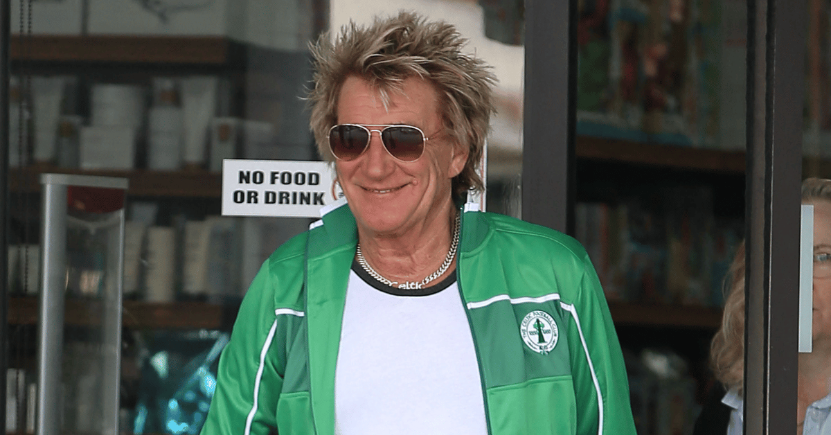 rod stewart pals fear hes drinking himself to death