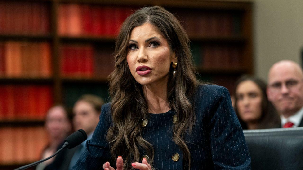 Photo of Kristi Noem