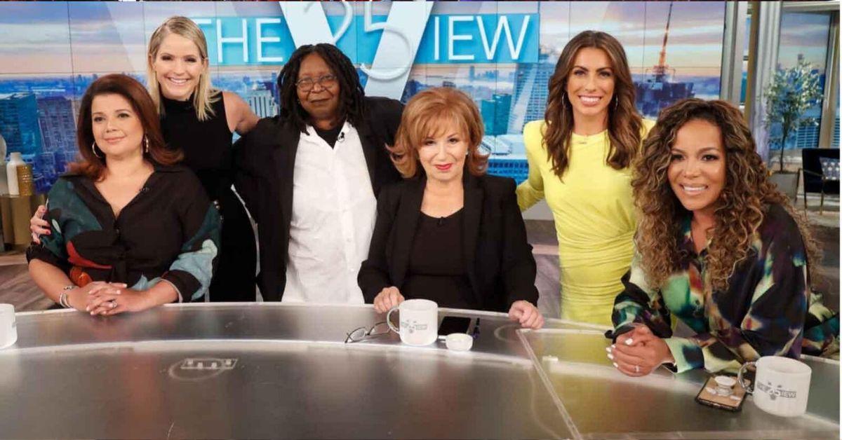 whoopi goldberg joy behar war shared dressing rooms the view