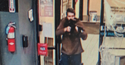 piers morgan tells jesse watters guns kill people