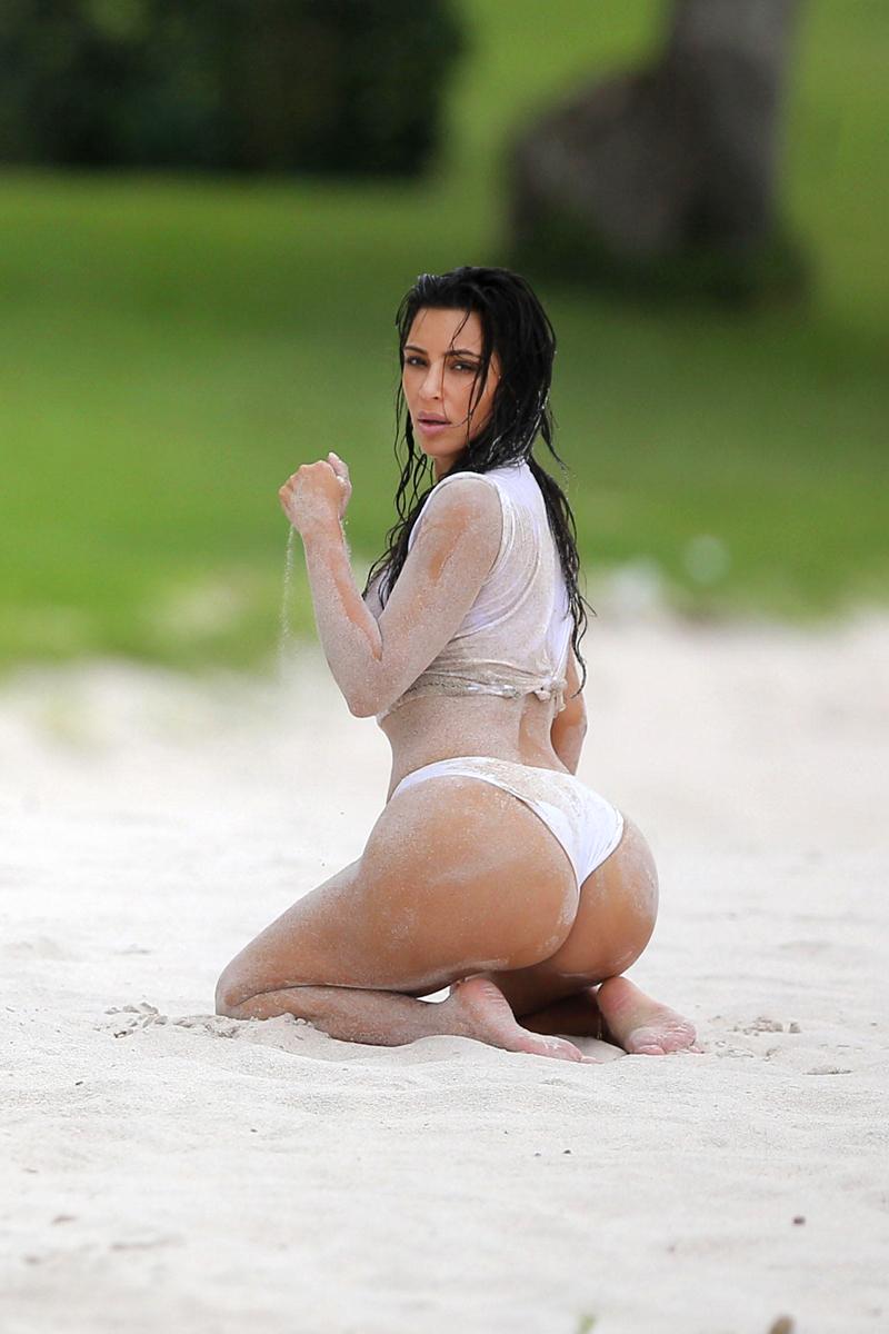 //Kim Kardashian Lies Fakery KUWTK Birthday