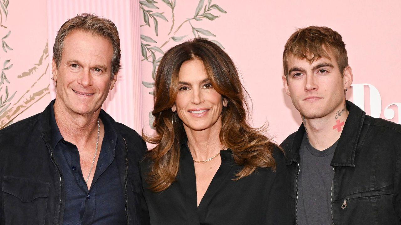 image of Rande Gerber, Cindy Crawford, and Presley Gerber