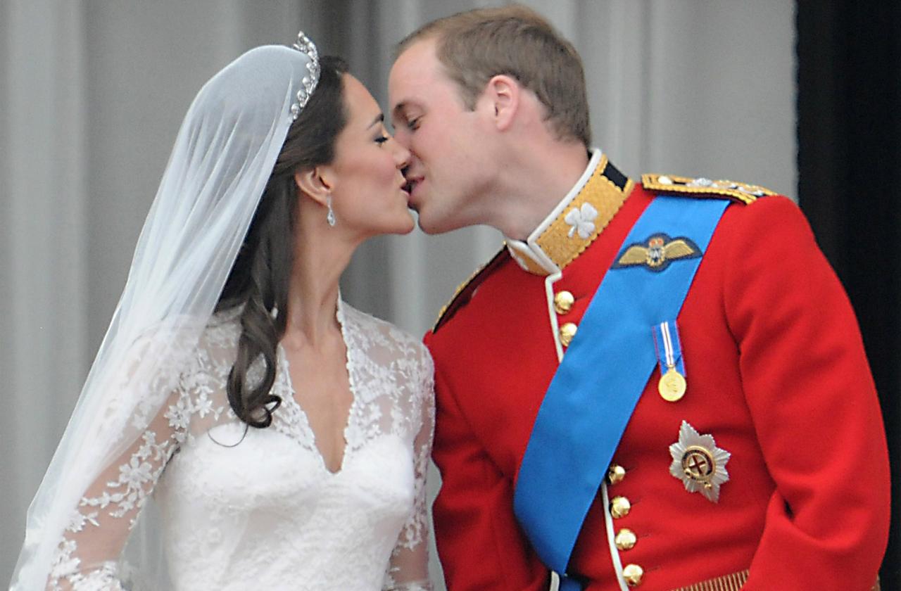 prince william and kate middleton kiss on their wedding day