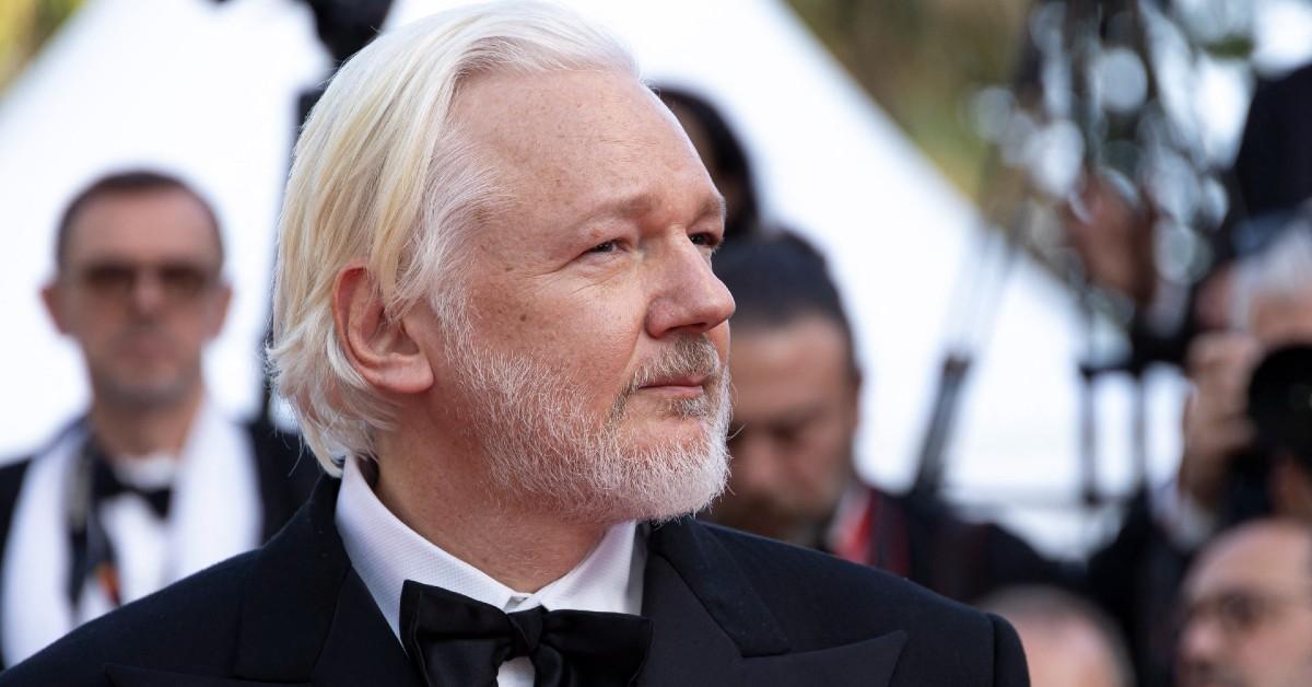 Photo of Julian Assange.