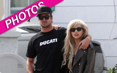 //gaga taylor kinney