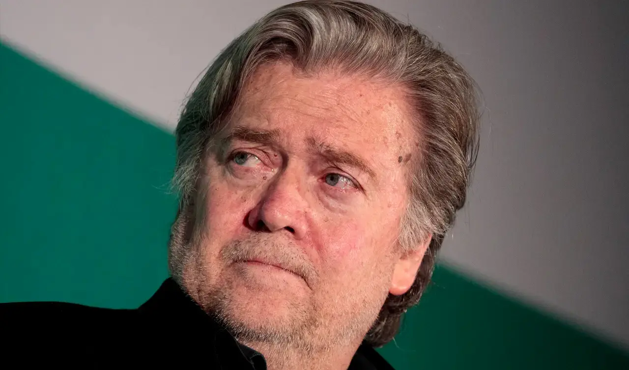 steve bannon mobbed up life behind bars