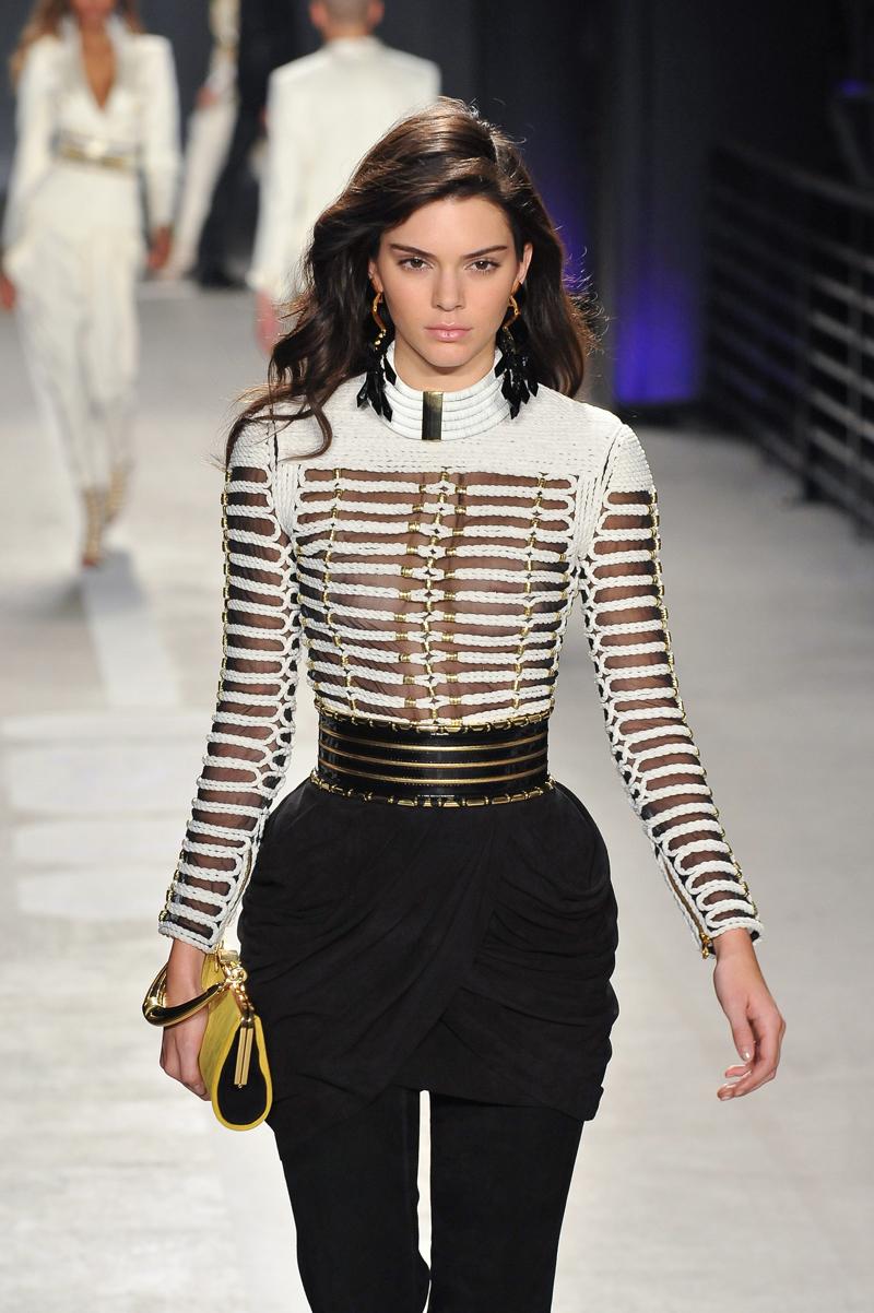 Kendall Jenner Kylie Jenner Photos: Balmain Fashion In NYC With Gigi Hadid