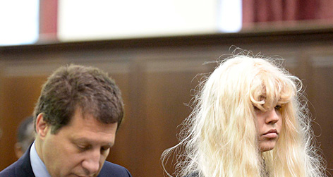 //amanda bynes court square splash