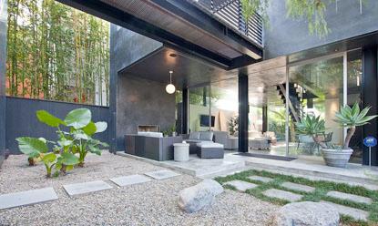 //matthew modine house