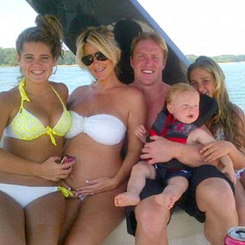 //kim zolciak bikini baby bump