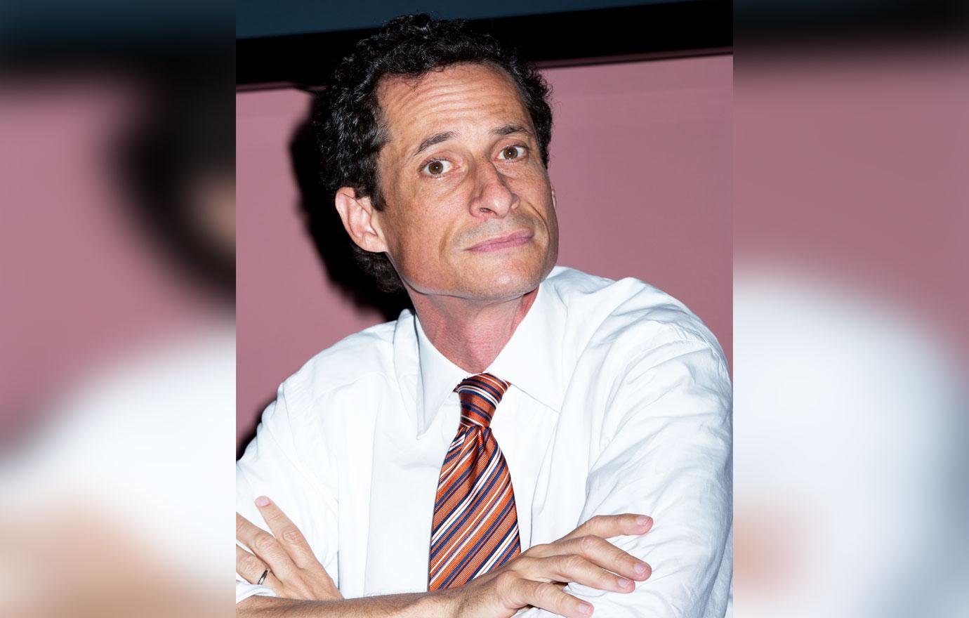 anthony weiner quits job sexting underage girl prison