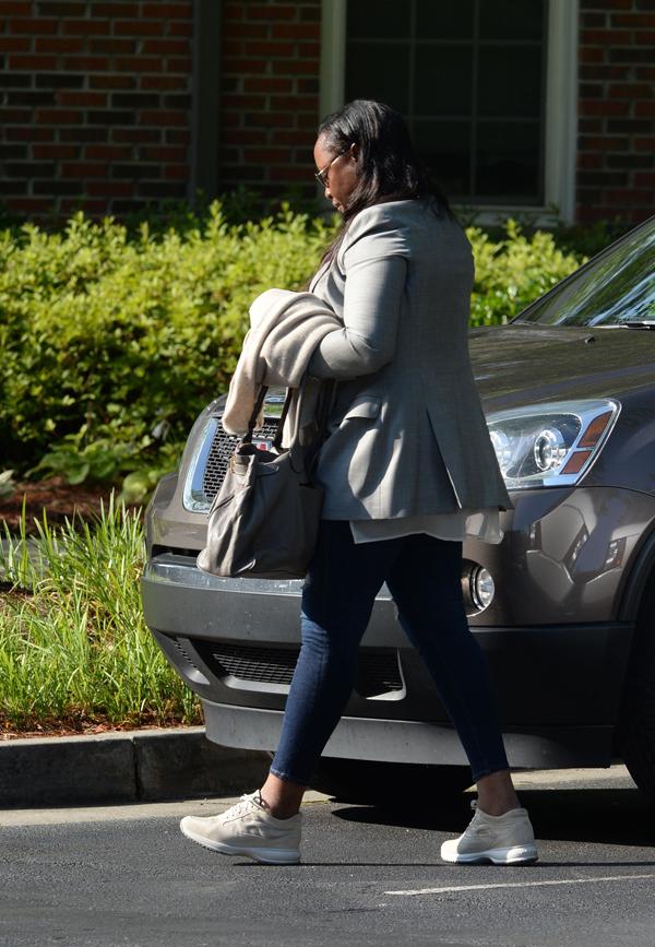 Bobbi Kristina Hospice Pat Houston Visit