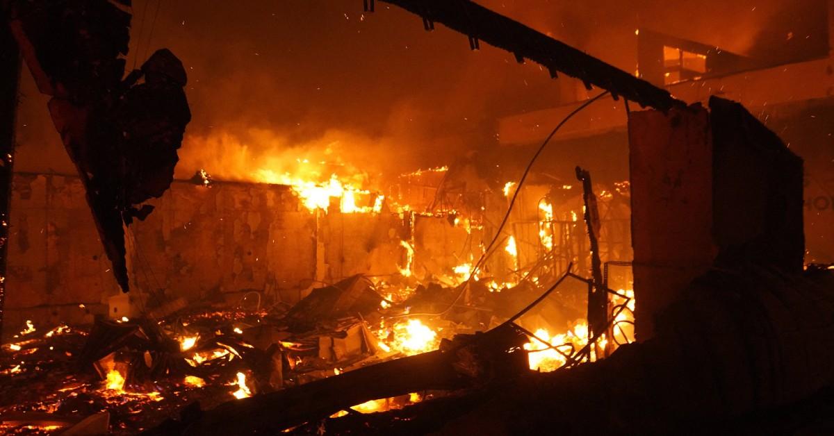 los angeles wildfires dead structures destroyed residents forced from home evacuation