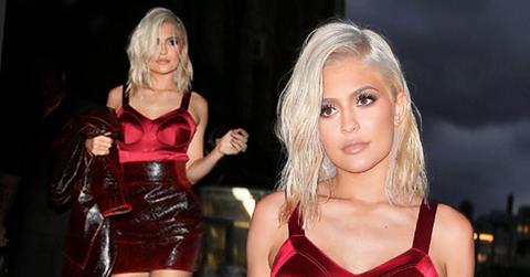 //kylie jenner boob job blonde miniskirt pp