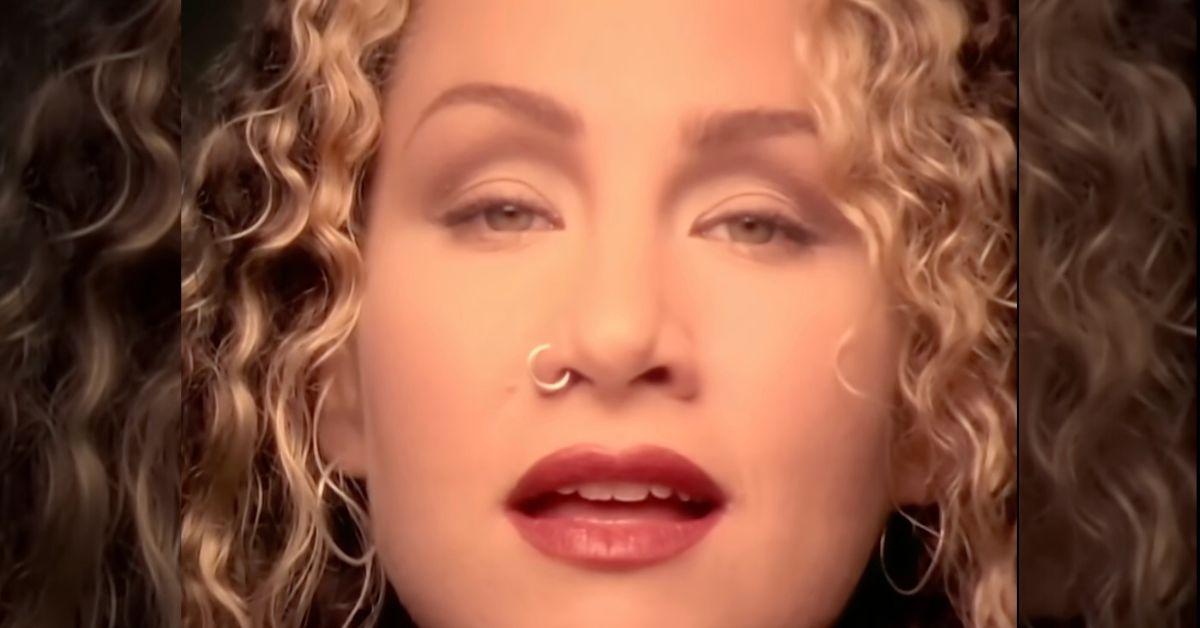 Photo of Joan Osborne