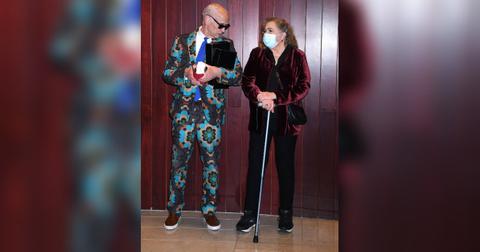 Kathleen Turner's pain-filled body heat latter-day actress who uses wheelchair and cane after sad years as an alcoholic