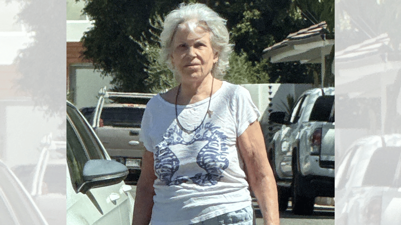 Photo of Jennifer Salt