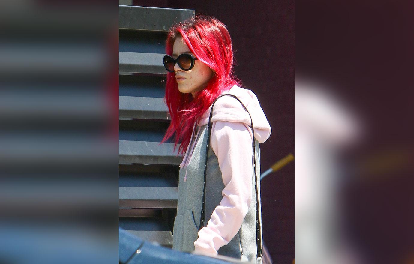 Bella Thorne Struggles With Acne After Scott Disick Romance Neutrogena Spokeswoman