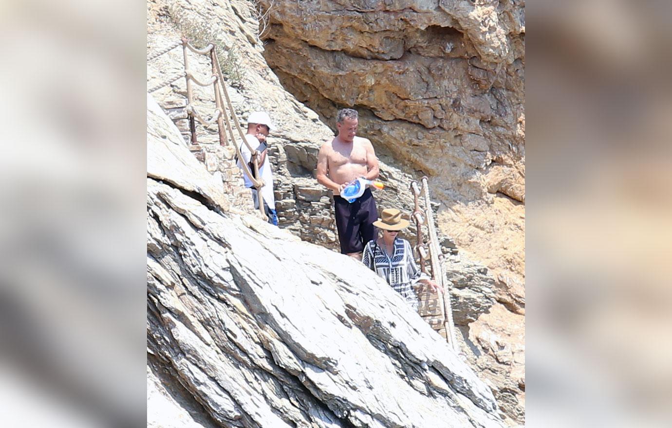 Tom Hanks Shirtless Wife Vacation Greece