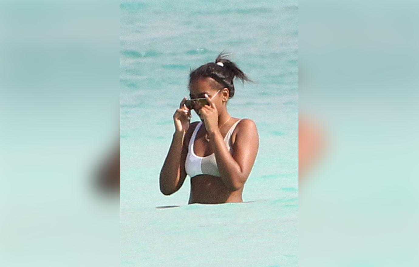 Sasha Obama bikini photos