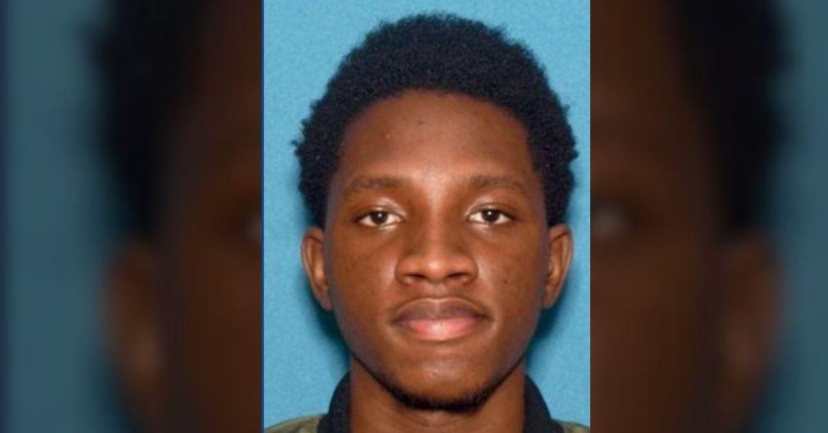 Deshawn Thomas was arrested at the U.S.-Canada border and faces extradition to New Jersey.