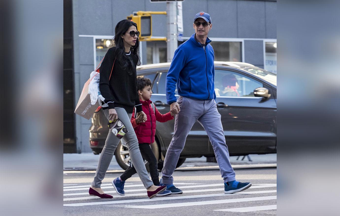 //Anthony Weiner with son before prison