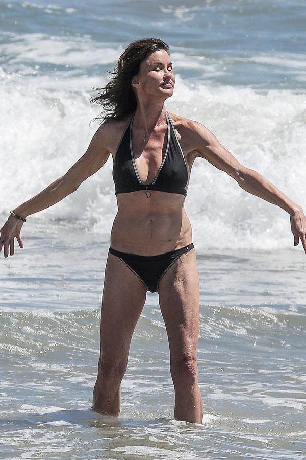 Janice Dickinson Giving The Middle Finger Bikini Photos