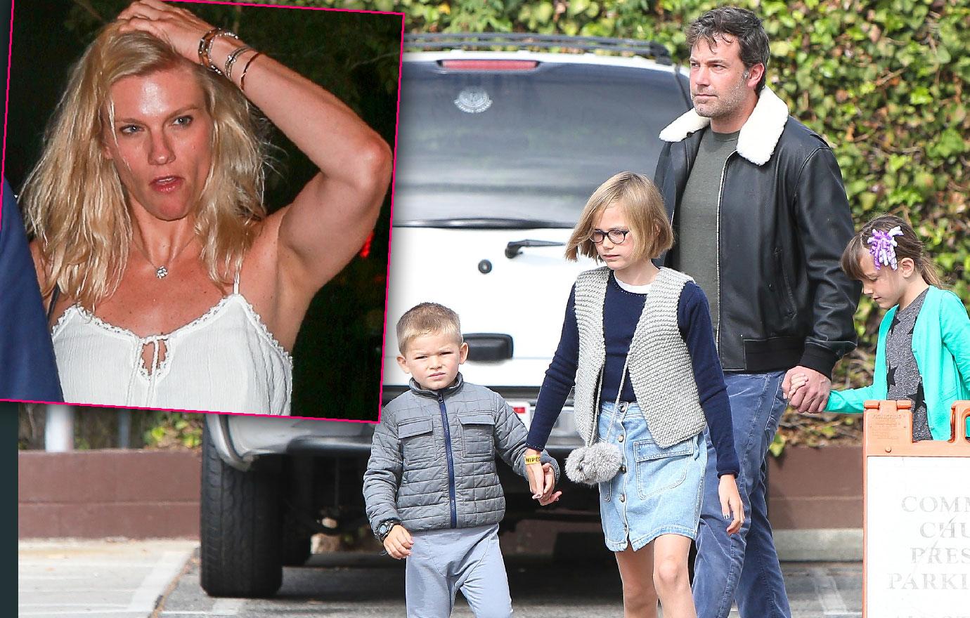 //ben affleck girlfriend lindsay shookus terrified meet family pp