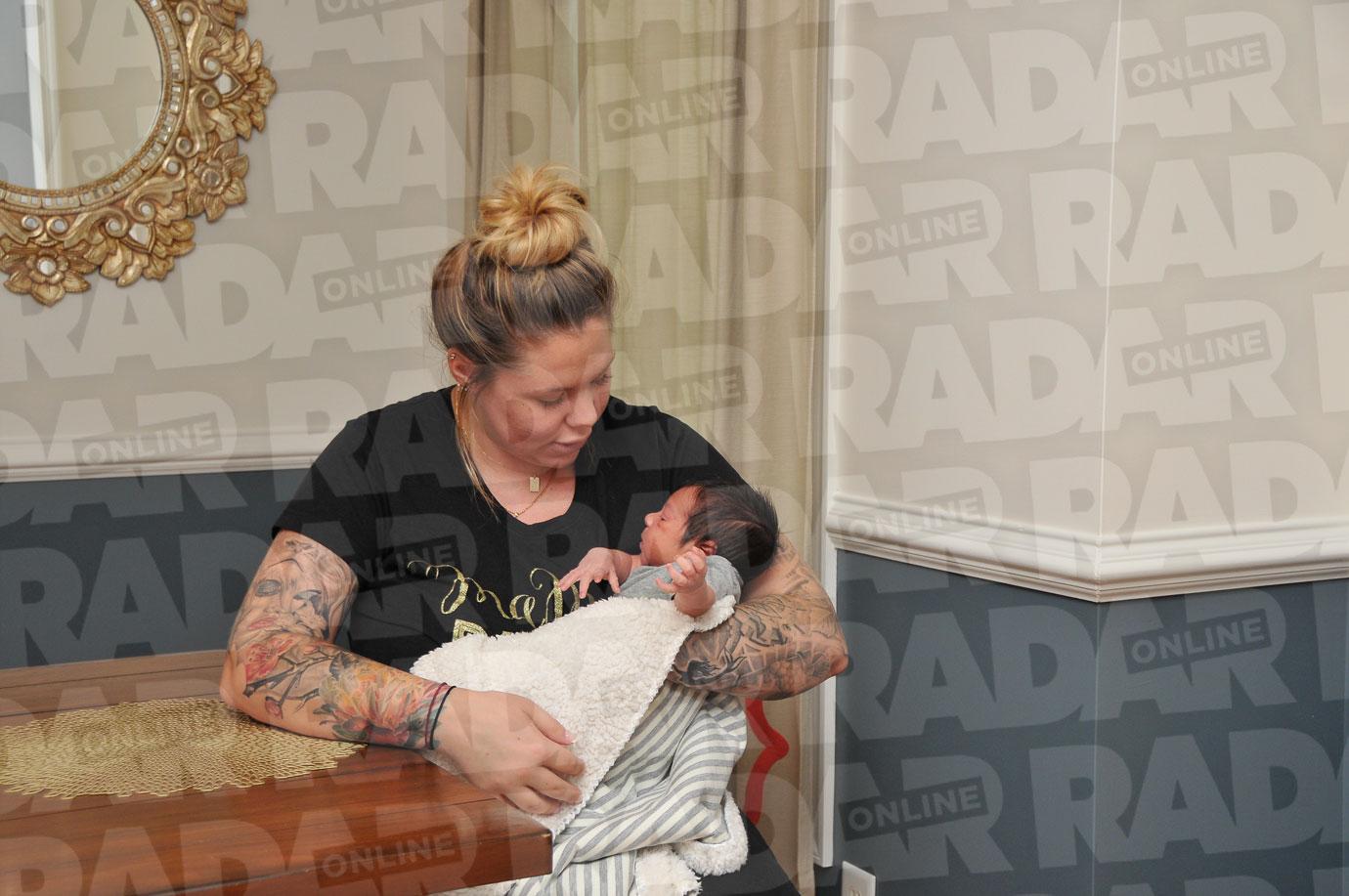 //kailyn lowry newborn son first photos teen mom