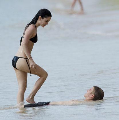 //rachel bilson bikini hayden christensen