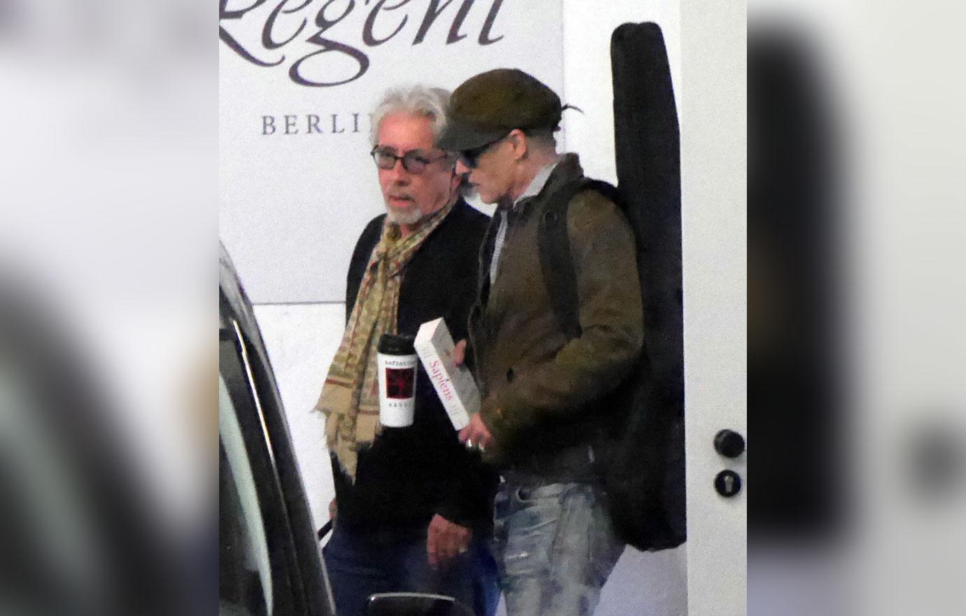 Johnny Depp Looks Sickly Thin On Tour With Rockers Alice Cooper And Joe Perry