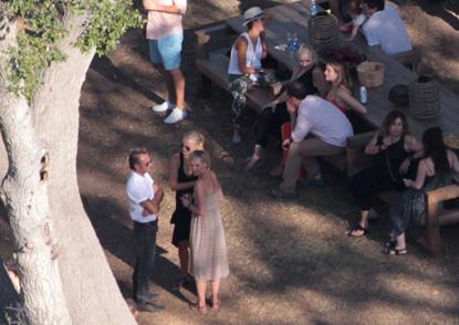 //ellen degeneres portia de rossi anniversary bbq