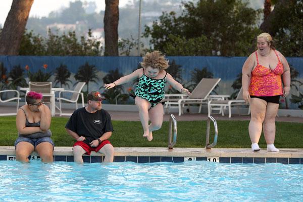 Mama June & Family Hotel Pool