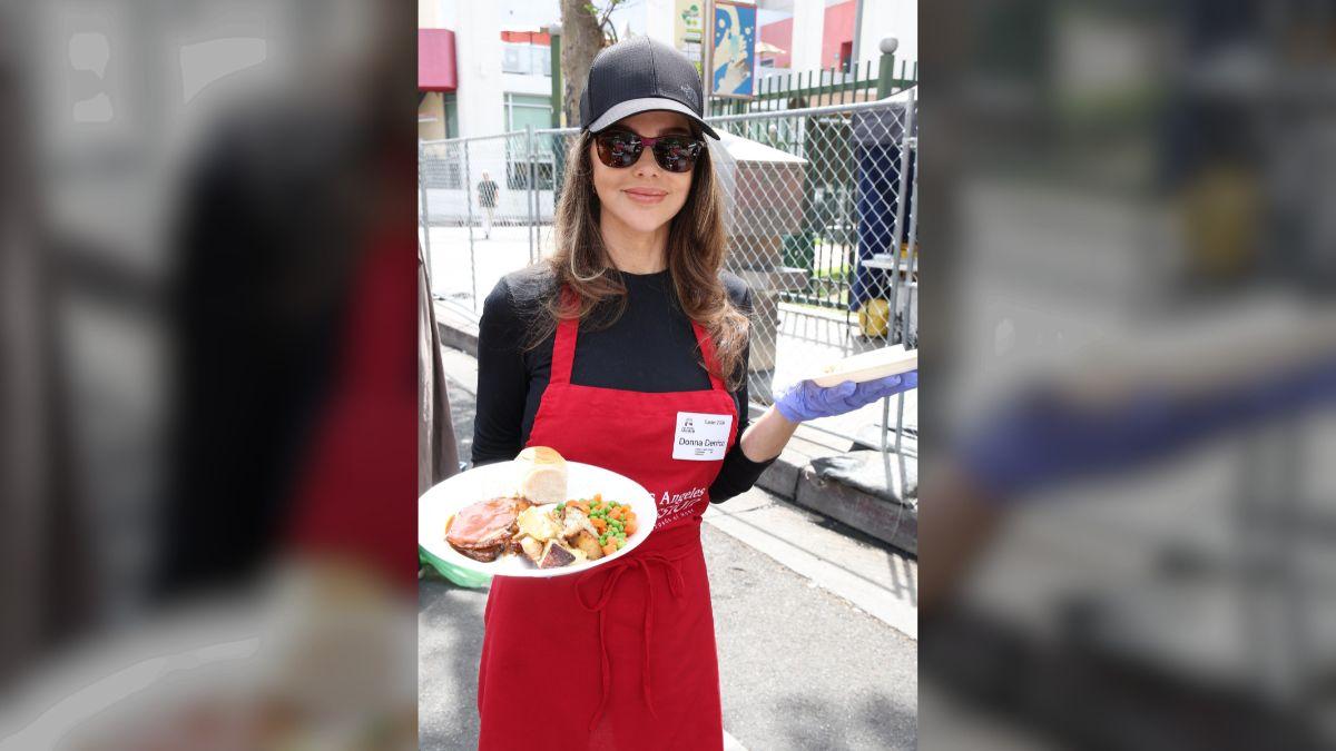 image of D'Errico revealed she once faced homelessness and the challenges that came with it.