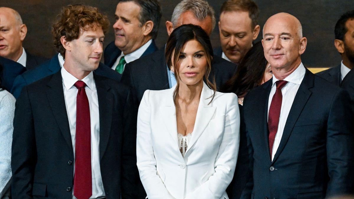 Photo of Jeff Bezos and Lauren Sanchez 