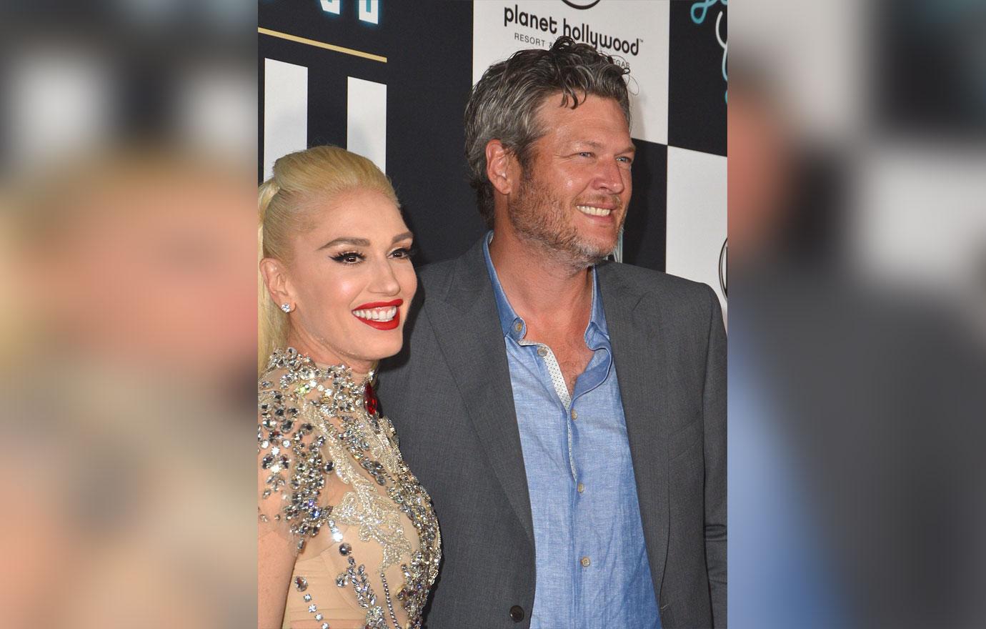 Gwen Stefani Nude Dress Blake Shelton