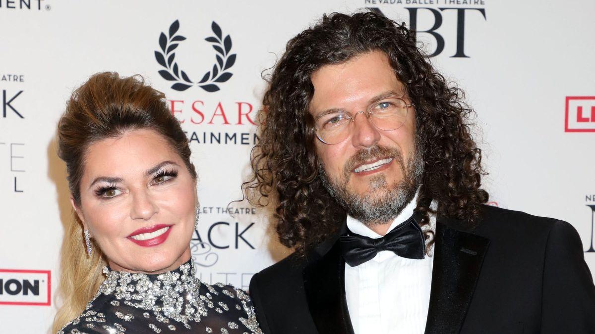 Shania Twain's busy schedule has been putting strain on her marriage, according to sources.