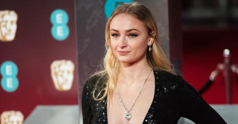 Sophie Tucker dazzles on the red carpet.