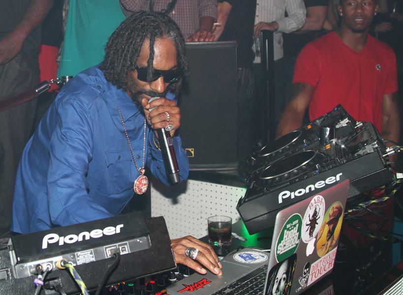 //dj snoopadelic march