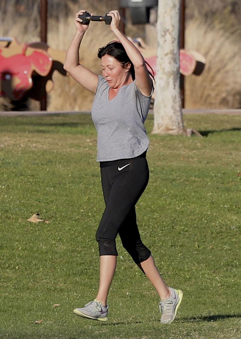 //shannen doherty no makeup exercise cancer