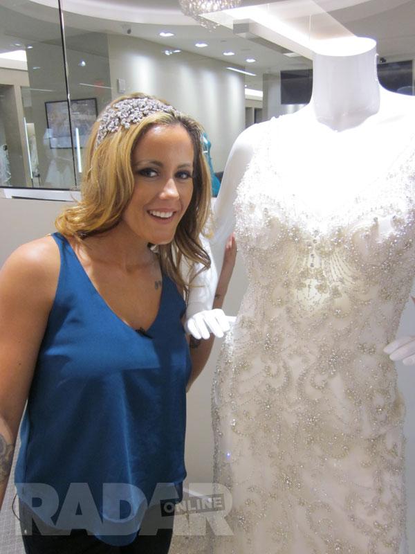 Jenelle Evans Tries On Wedding Dresses