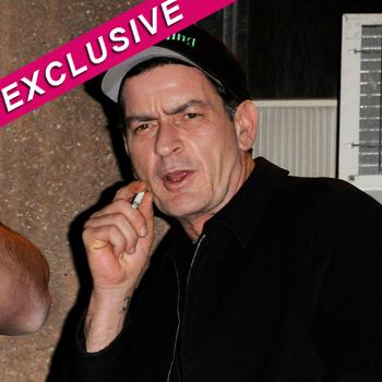 Charlie Sheen Back On Crack! \u0026#39;He\u0026#39;s Snorting \u0026 Smoking Cocaine Every Day ...