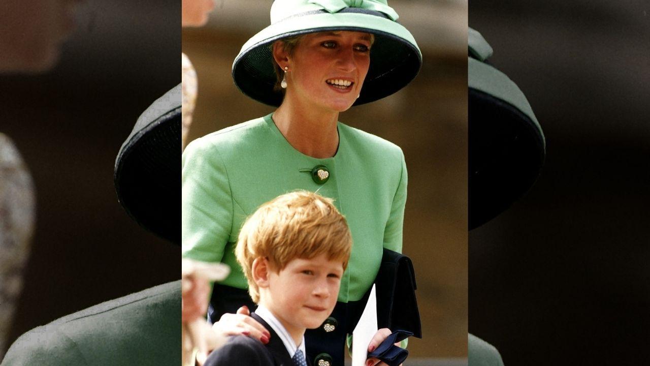 Photo of Prince Harry and Princess Diana