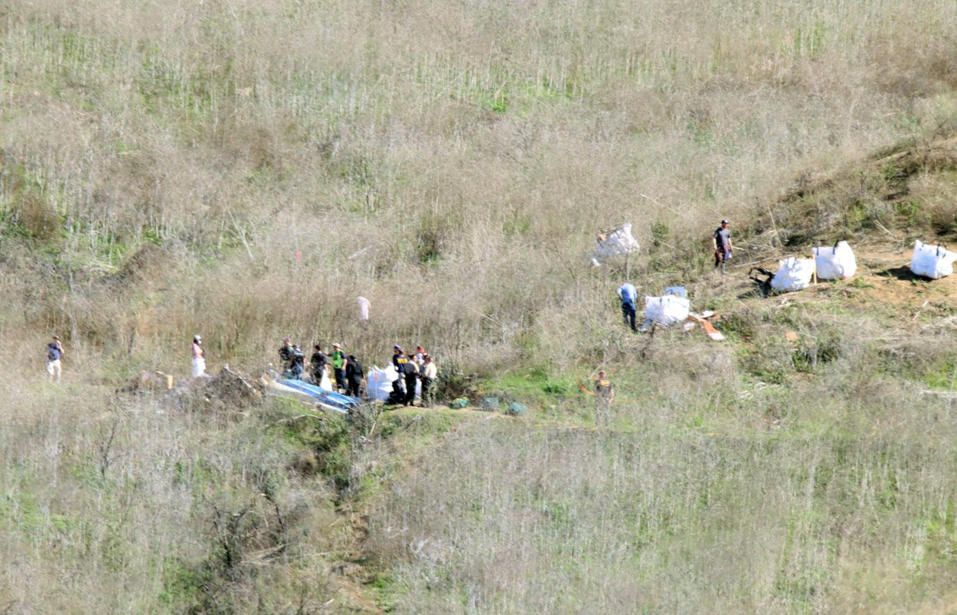 Heartbreaking Photos Memorial Held For Altobelli Family Killed In Kobe Bryant Helicopter Crash-09