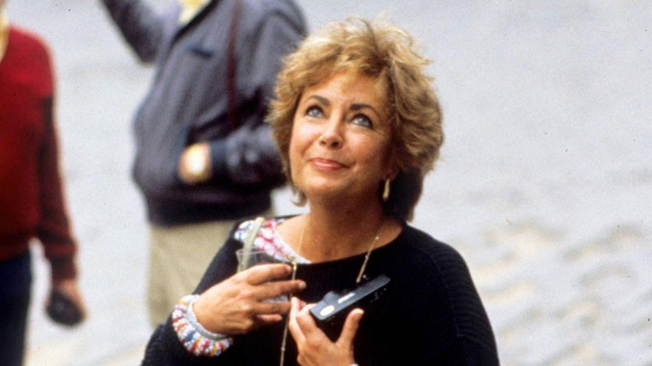 Image of Elizabeth Taylor famously bathed after applying her makeup to set the look in place.