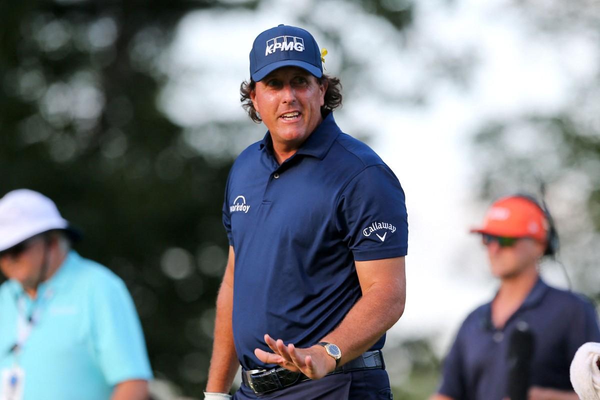 Mickelson denied claims he showed Ashley Perez a nude photo and disputed the allegations against him.