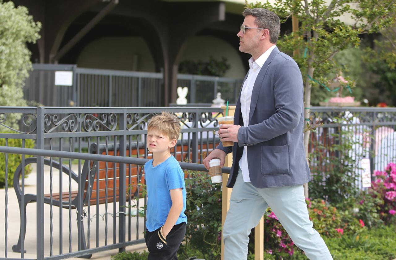 Jennifer Garner & Ben Affleck Attend Easter Sunday Church With Their Mini-Me Kids!