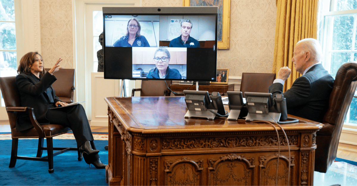 Photo of Kamala Harris and Joe Biden in the Oval Office