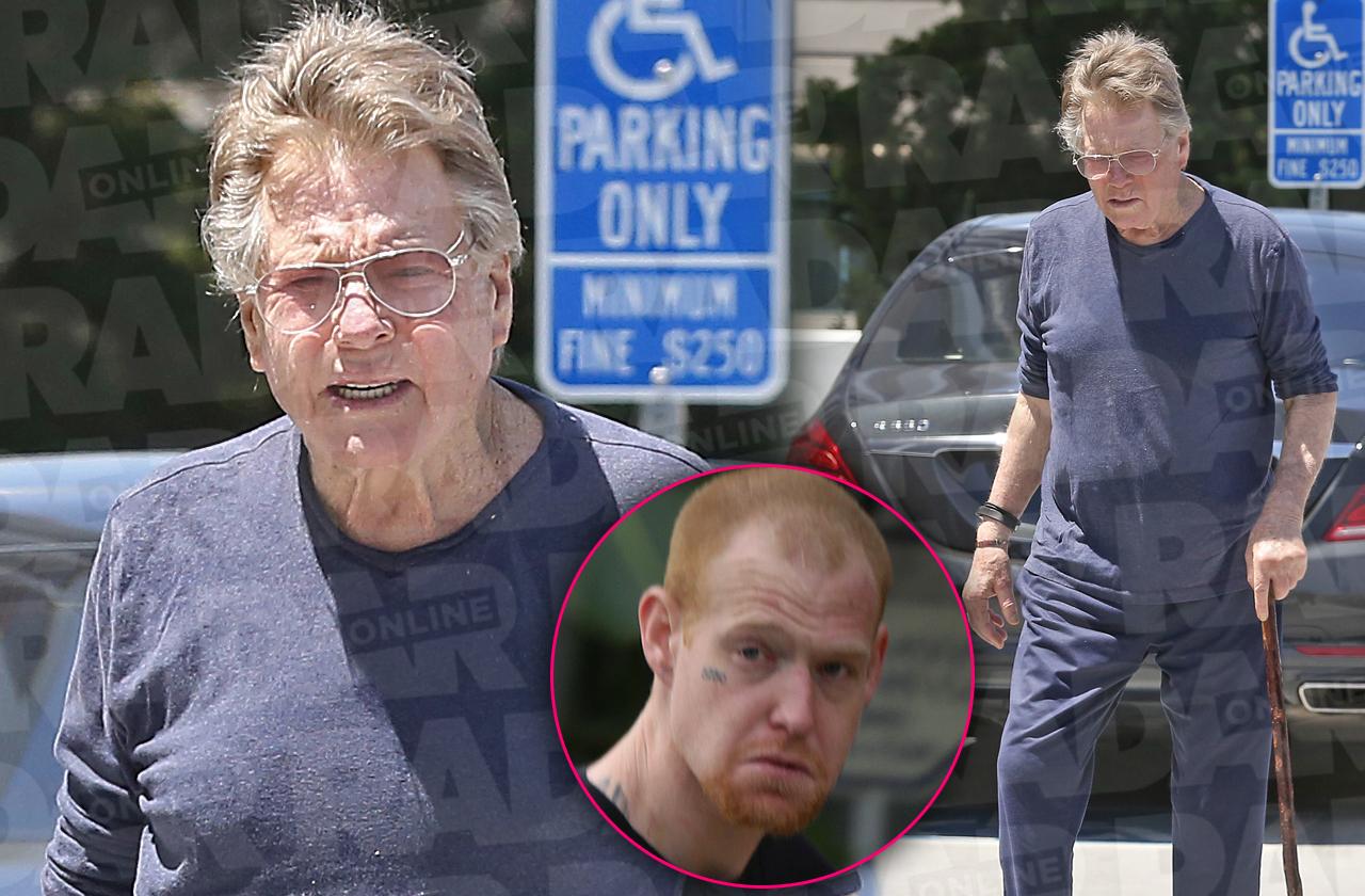 ryan oneal confronted son redmond stabbing victim hospital photos