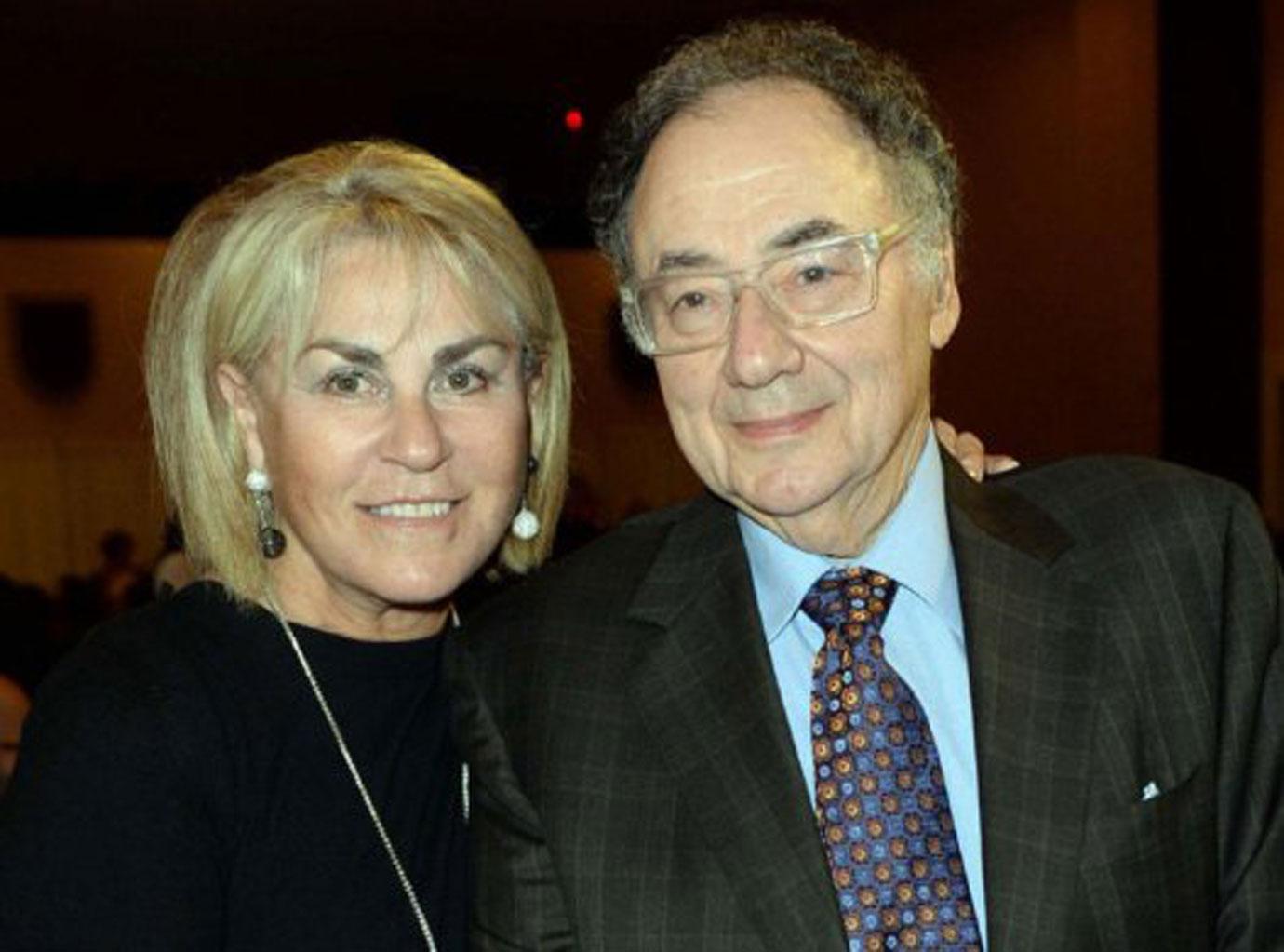 //evidence hitmen ambushed canadian billionaire wife before death